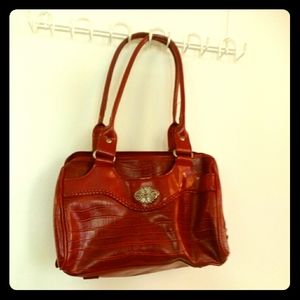 Bueno maroon pocketbook